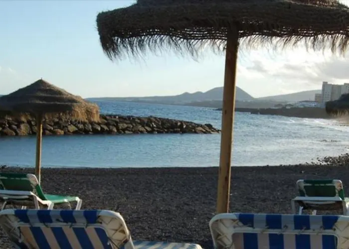 The Poppies - 100m Ocean - Private Spaces *