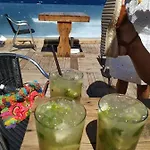 Guest house The Poppies - 100m Ocean - Private Spaces Candelaria