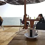 Guest house The Poppies - 100m Ocean - Private Spaces Candelaria