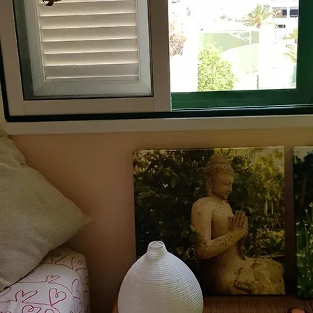 The Poppies - 100m Ocean - Private Spaces *