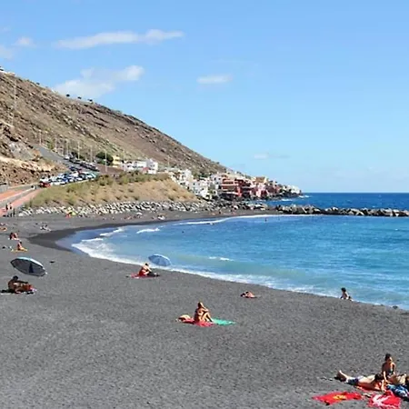 The Poppies - 100m Ocean - Private Spaces Gæstehus Candelaria