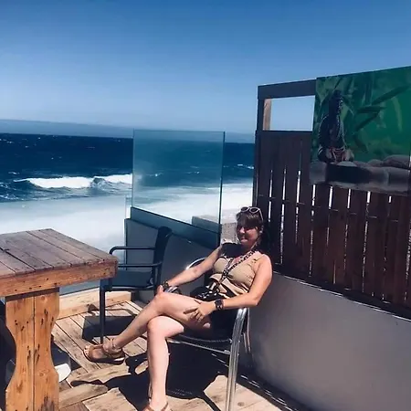 The Poppies - 100m Ocean - Private Spaces 招待所 *