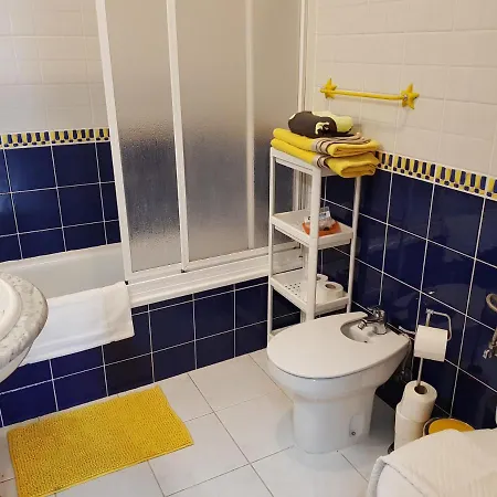 The Poppies - 100m Ocean - Private Spaces