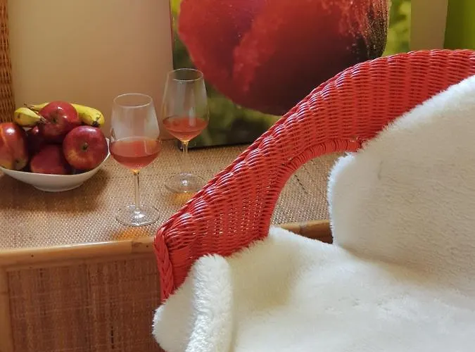 Vendégház The Poppies - 100m Ocean - Private Spaces *