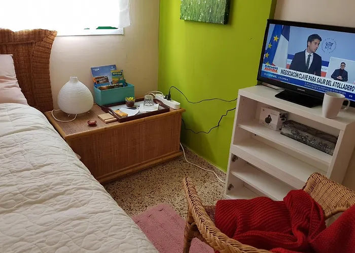 The Poppies - 100m Ocean - Private Spaces Konukevi *