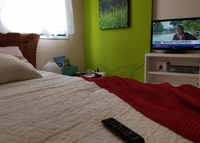 The Poppies - 100m Ocean - Private Spaces Vendégház *