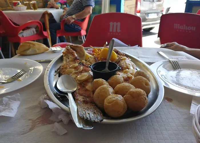 The Poppies - 100m Ocean - Private Spaces Vendégház *