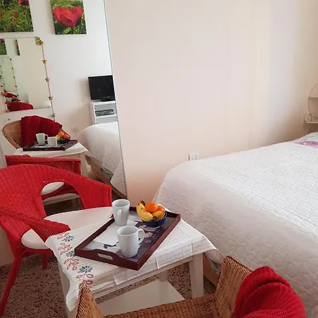 Guest house The Poppies - 100m Ocean - Private Spaces Candelaria