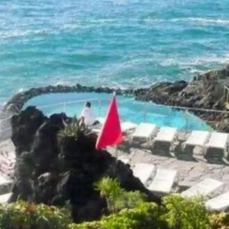 Guest house The Poppies - 100m Ocean - Private Spaces Candelaria