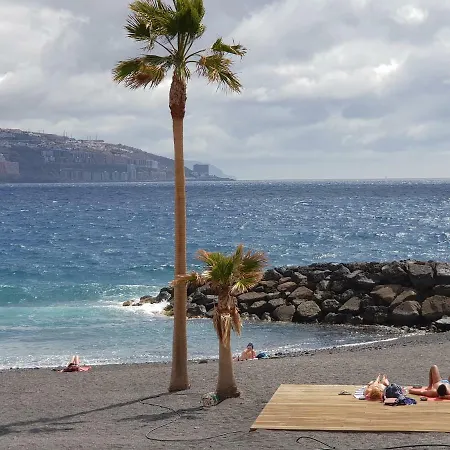 The Poppies - 100m Ocean - Private Spaces Candelaria